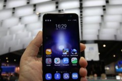 ZTE Blade V8 Pro lộ diện: Camera kép 13 MP, giá 5.2 triệu