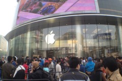 Smartphone Trung Quốc lấn át Samsung, Apple trên toàn thị trường