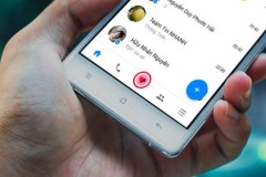 Chụp ảnh sticker tình yêu vui nhộn trên Messenger