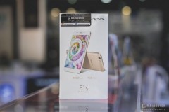 Khui hộp OPPO F1s 2017 - Lưu trọn cả bầu trời dữ liệu