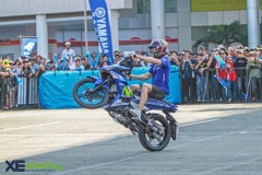 Rossi mặc áo dài, chạy xe ga NVX tại Việt Nam