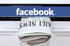 Vợ chồng Mark Zuckerberg thảnh thơi đọc báo giấy trên phố