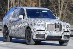 Xuất hiện thêm ảnh thật SUV đầu tiên Rolls-Royce Cullinan