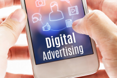 Doanh thu quảng cáo tiếp tục giảm, triển vọng ngành báo ảm đạm