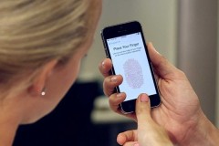 Khó tin nhưng có thật, smartphone có thể mở khóa bằng môi