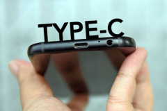 USB Type-C giúp Galaxy A3 2017 giữ thế độc tôn trong phân khúc 6 triệu