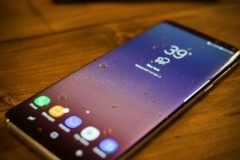 Bộ đôi Galaxy S8/S8+ của Samsung tiếp tục dính lỗi thường xuyên tự khởi động lại