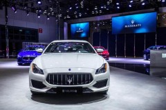 Chiếc Maserati thứ 100.000 đến tay nữ khách tại Auto Shanghai 2017