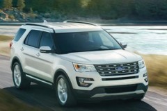 Ford Explorer bán chạy vượt xa Toyota Prado