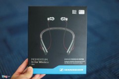 Mở hộp tai nghe không dây Sennheiser giá 5,3 triệu đồng