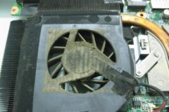 Nguyên nhân và cách khắc phục lỗi sập nguồn ở laptop