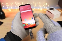 Tra tấn Galaxy S8 với máy phát điện từ, USB Killer 3.0 và máy đốt Laser