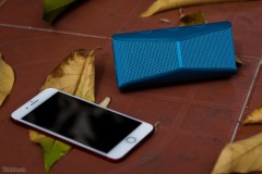 Trên tay loa di động Logitech X300: thiết kế chắc chắn, nhạc nào cũng nhảy
