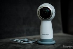 Trên tay Samsung Gear 360 2017 - Nhỏ gọn hơn, thêm livestream trực tiếp