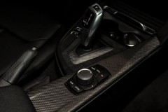 Giữa tâm bão, bản đặc biệt của BMW 320i ra mắt Việt Nam
