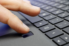 Microsoft làm việc với bàn phím mới, có khả năng đọc dấu vân tay