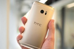 HTC 11 trang bị cấu hình mạnh mẽ được ghi trên hộp sản phẩm