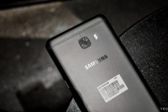 Galaxy C10 có thể chính là smartphone camera kép đầu tiên của Samsung, có cả nút Bixby?