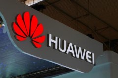 Huawei tung bộ 3 phụ kiện: Camera kép 360, Sports Band, tai nghe Bluetooth