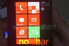 Xuất hiện smartphone Nokia chạy Windows Phone 8, bàn phím QWERTY