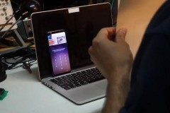 Máy quét mống mắt trên Galaxy S8 liệu có bị đánh lừa được?