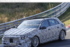Mercedes-Benz A-Class mới nhận được công nghệ bán tự động như trên S-Class