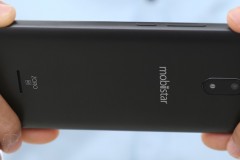 Mobiistar Zoro 4G chạy Android 7 giá dung lượng pin 2.100 mAh 1,69 triệu đồng