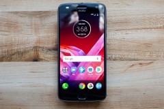 Moto Z2 Play camera khẩu F/1.7, hỗ trợ Moto Mods, RAM 4GB, Android 7.1 lên kệ giá 11 triệu