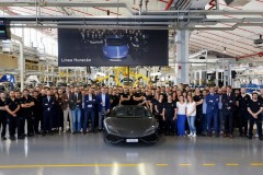 Siêu xe Lamborghini Huracan cán mốc sản xuất 8.000 chiếc chỉ sau 3 năm giới thiệu