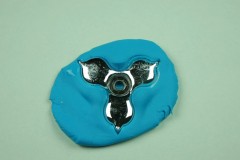 "Tra tấn" iPhone 7 bằng Fidget Spinner tự chế độc đáo và cái kết