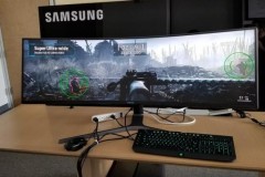 Samsung giới thiệu màn hình cong dành cho game thủ siêu dị, kích thước 49 inch tỉ lệ 32:9