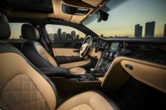 Cận cảnh Bentley Mulsanne EWB 2017 vừa cập cảng Hải Phòng