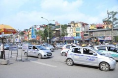 Taxi công nghệ với  Taxi truyền thống: Cạnh tranh không bình đẳng?