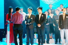 Thế Giới Di Động liên tiếp nằm trong BXH 50 công ty kinh doanh hiệu quả nhất VN 2017