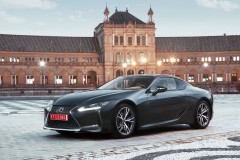 Lexus LC 2018 sẽ "tỏa sáng" trên sân khấu Triển lãm Ô tô Việt Nam 2017