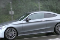 Mercedes-AMG C43 Coupe nâng cấp nhẹ xuất hiện tại Đức với màu sơn bạc Designo Frozen