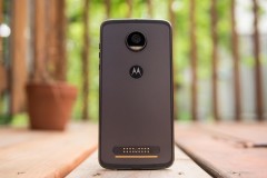 Moto Z2 Play mỏng chỉ 5.99mm, RAM 4GB, ROM 64GB giá trên 10 triệu