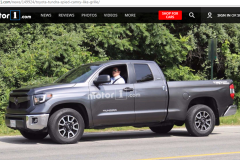 Phát hiện một chiếc Toyota Tundra 2018 "bất thường" với lưới tản nhiệt của Camry mới