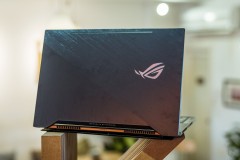 Thử Benchmark và chơi game với ASUS ROG Zephyrus