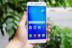 Cách bật flash màn hình khi selfie trên các thiết bị Samsung