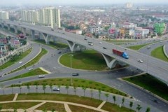 Cấm xe máy qua cầu vượt nút giao Long Biên từ hôm nay 27/7