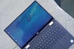 Cận cảnh "siêu phẩm" Dell XPS 13" 2017 phiên bản 2-in-1 cấu hình Core i7 và 16GB RAM