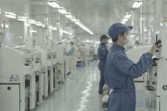 Clip cận cảnh dây chuyền sản xuất Bphone 2