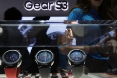 Samsung ra mắt Gear S3 TUMI Special Edition với giá tương đương Galaxy A7 2017