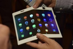 Tablet biến hình thành phablet của Lenovo tái xuất, sắp bán ra thị trường?