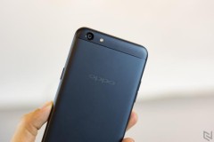 Trên tay OPPO F3 phiên bản đen nhám giá 6,99 triệu đồng