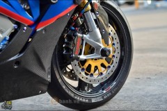 BMW S1000RR độ 'Carbon' hóa trong từng chi tiết