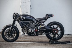Ducati Scrambler lột xác thành "quái vật" khi qua tay hãng độ xe trứ danh Rough Crafts