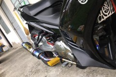 Exciter 135cc phiên bản biến đổi gen với đôi chân người khổng lồ