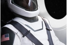 Hình ảnh chính thức đầu tiên về bộ đồ phi hành gia được SpaceX sử dụng